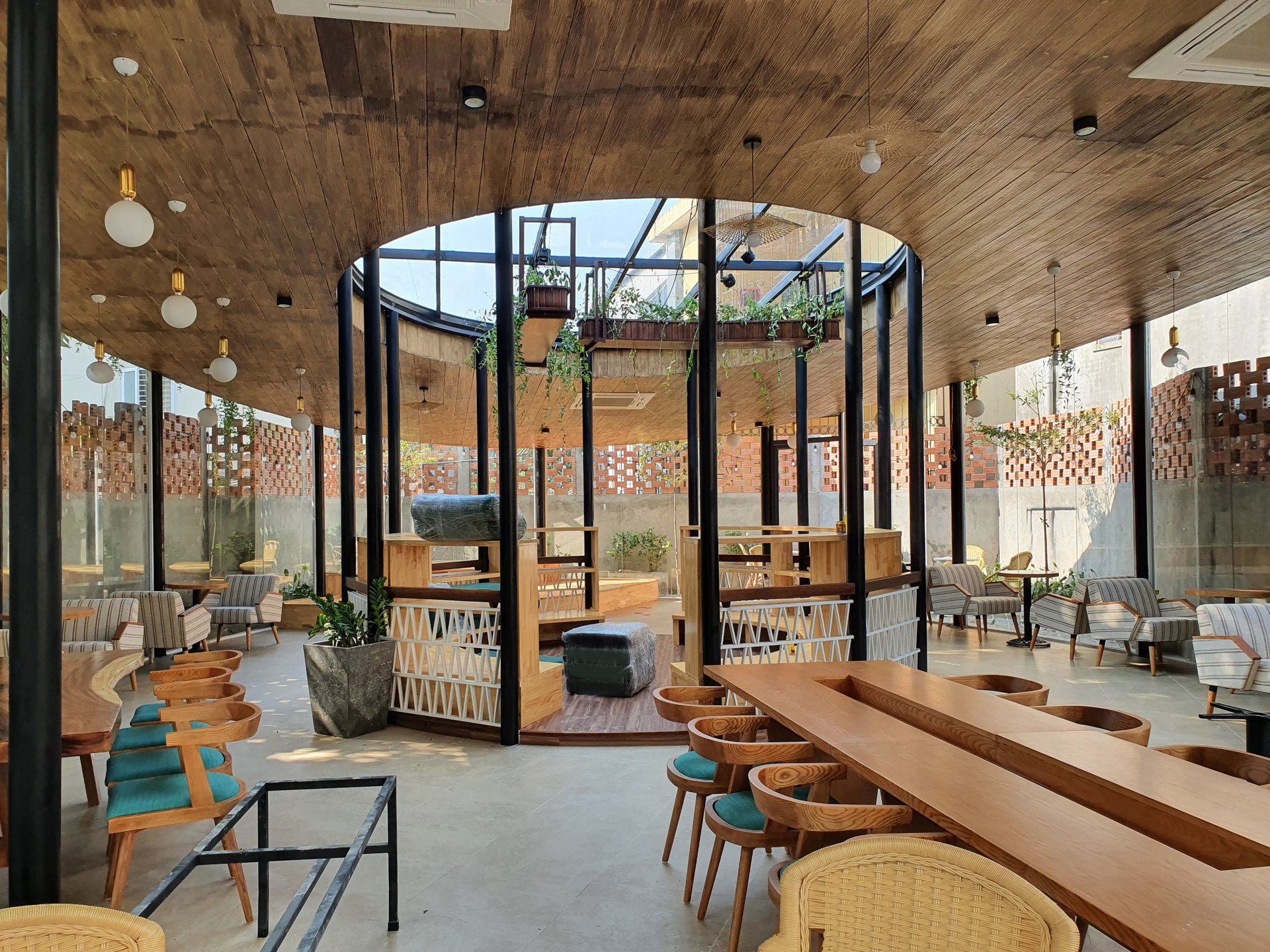 95175354_270018441068266_668791163209121792_o 2